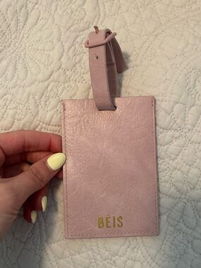 BEIS luggage tag!